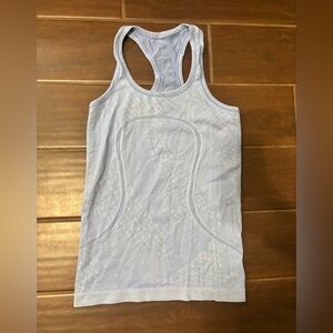 Lululemon athletic fit yoga tank Sz 4